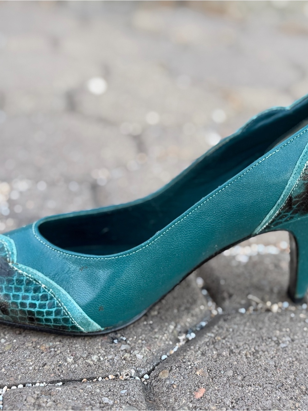 Teal Women's Genuine Snake Sin Mid Heel Pumps